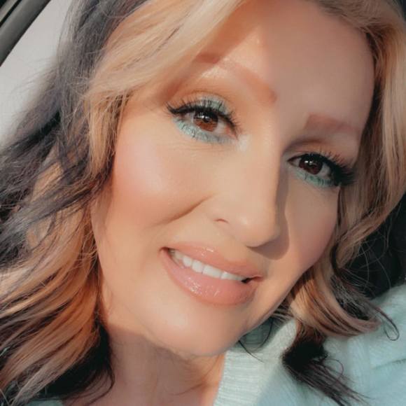 Profile Picture of Ada Castaneda (@adacastaneda) on Poshmark