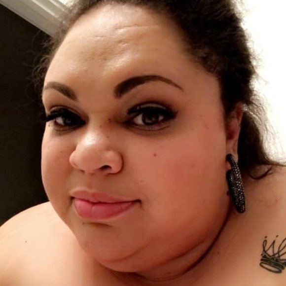 Profile Picture of Danielle Shortridge (@dlshortr) on Poshmark