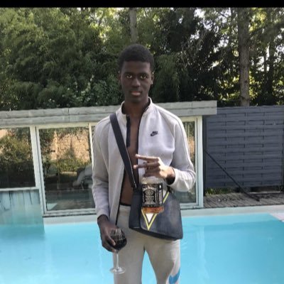 Profile Picture of Saint Laurent Don  🏴 (@KIRA34646410) on Twitter