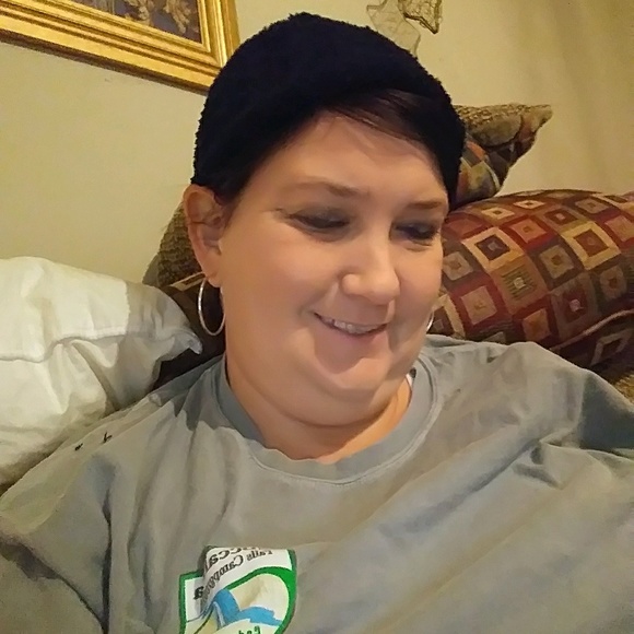 Profile Picture of Brandy Rutledge (@arianaganny) on Poshmark