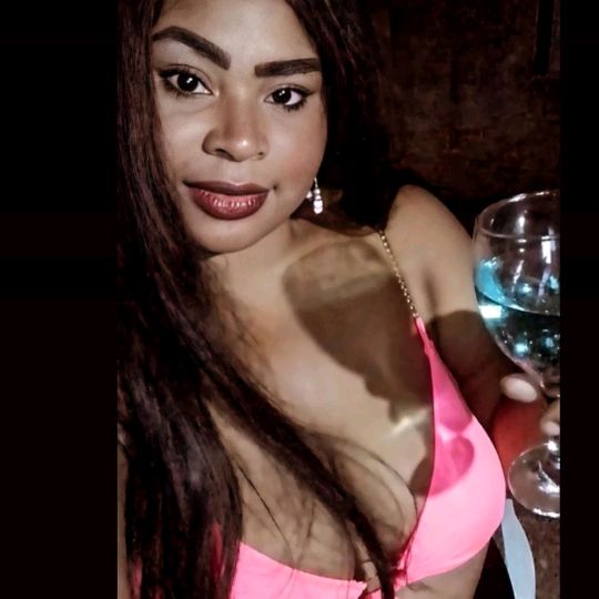 Profile Picture of Amanda Barretto (@amandabarrettoo) on Tiktok