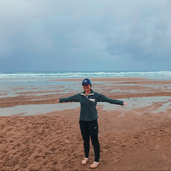 Profile Picture of Mariah Rubel (@mariahrubel_) on Poshmark