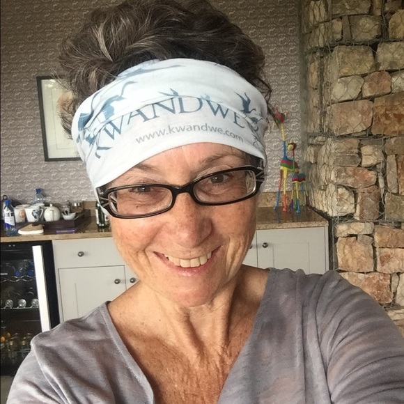 Profile Picture of Linda Labron (@lalabron53) on Poshmark
