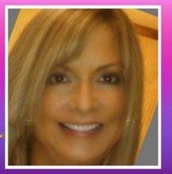 Profile Picture of Vickie Colbert (@vkcolber) on Poshmark