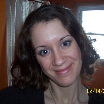 Profile Picture of Gloria Conner (@Glopooka) on Twitter