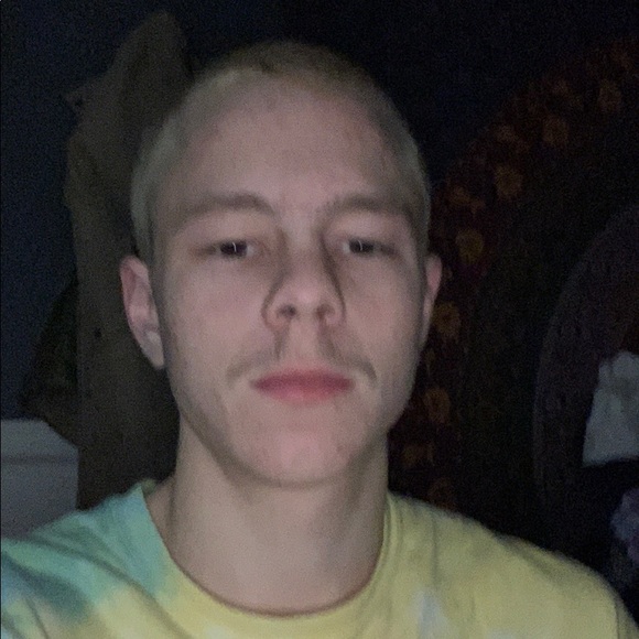 Profile Picture of Michael Gentile (@mg03375) on Poshmark