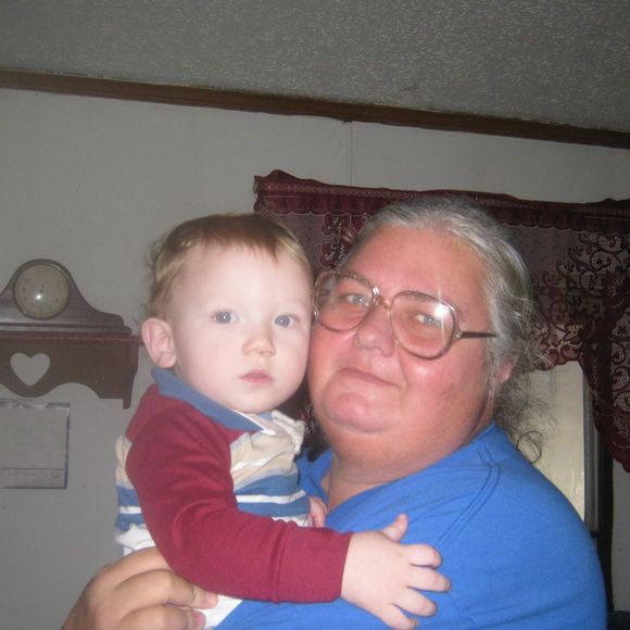 Profile Picture of Roberta Vires (@robertavires) on Poshmark