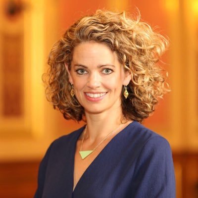 Profile Picture of Laura Clarke (@LauraClarkeUK) on Twitter