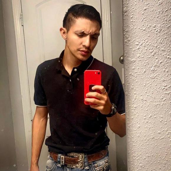 Profile Picture of Roy Martinez (@eliazar_27) on Poshmark