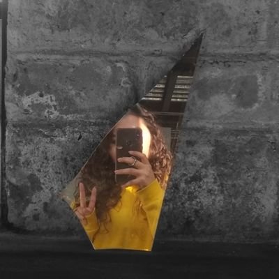 Profile Picture of Alexa Lara (@alexalara31) on Twitter