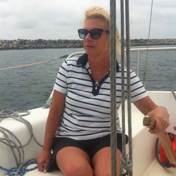 Profile Picture of Carol Walcoff (@carolwalcoff) on Poshmark