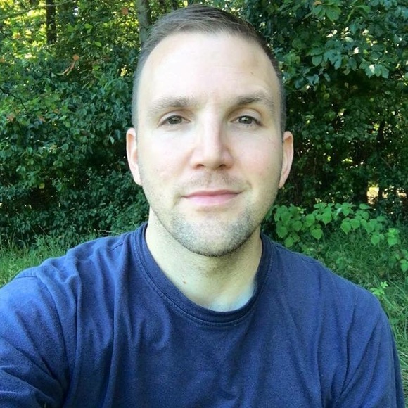 Profile Picture of Matthew Bashore (@mabashore) on Poshmark