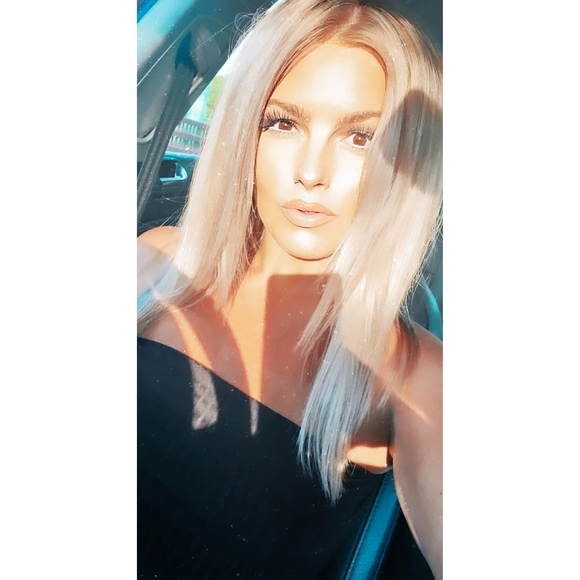 Profile Picture of Michaela Orourke (@michaela215) on Poshmark