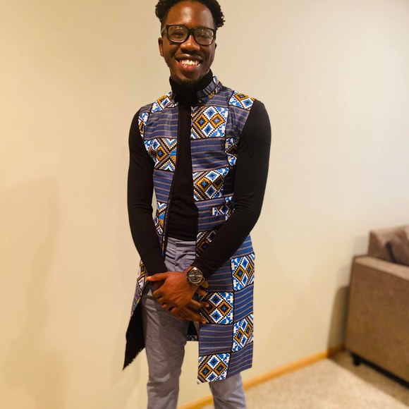 Profile Picture of Brian Calvin (@brisn) on Poshmark