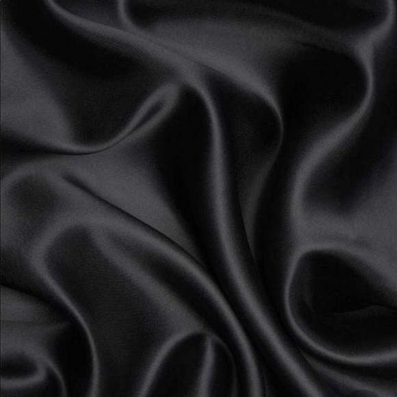 Profile Picture of Josephia Valentine (@josievale) on Poshmark