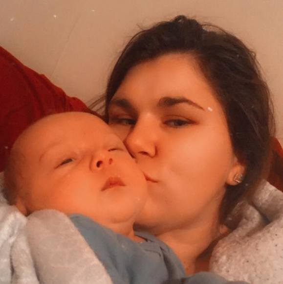 Profile Picture of Angela Amditis (@angela_amditis) on Poshmark