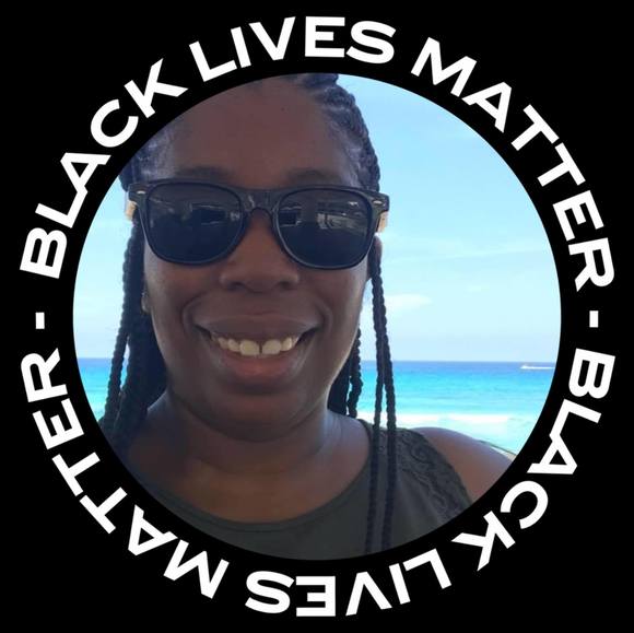 Profile Picture of Shabreda Haden (@shabredahaden) on Poshmark