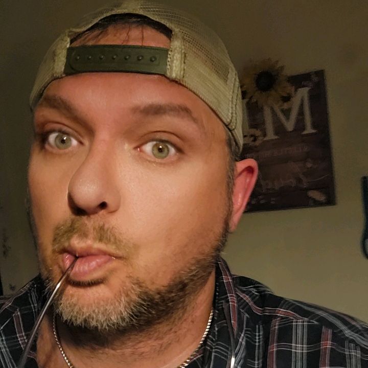 Profile Picture of J (@jeremyschommer531) on Tiktok
