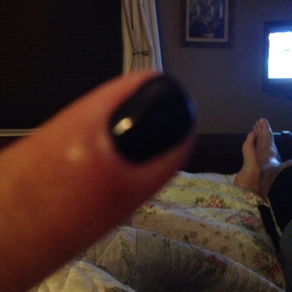 Profile Picture of Gina Andolino (@ginaando) on Poshmark