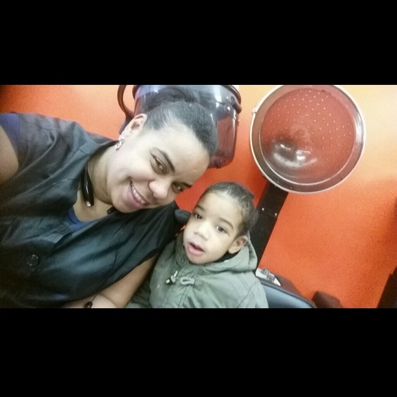 Profile Picture of Mariely Capellan (@marielycapellan) on Poshmark