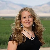 Profile Picture of Ginny Walker (@GinnyWalker) on Youtube