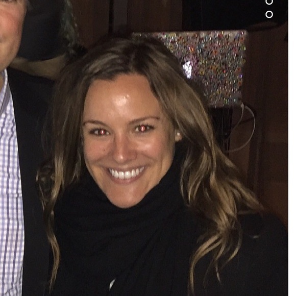 Profile Picture of Nicole Cardot (@ncardot) on Poshmark