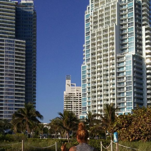 Profile Picture of Alexa Reyes (@mariah61919) on Poshmark