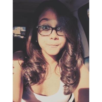 Profile Picture of Jazmin L. Hernández (@JazzyHernandezz) on Twitter