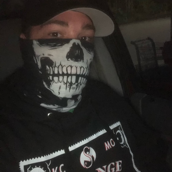 Profile Picture of Ryan Joyce (@ryanjoyce622) on Poshmark