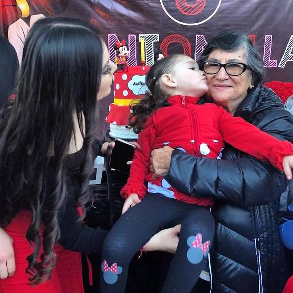 Eymee Luquin - Poshmark Profile Picture of Eymee Luquin (@eymeel) on Poshmark