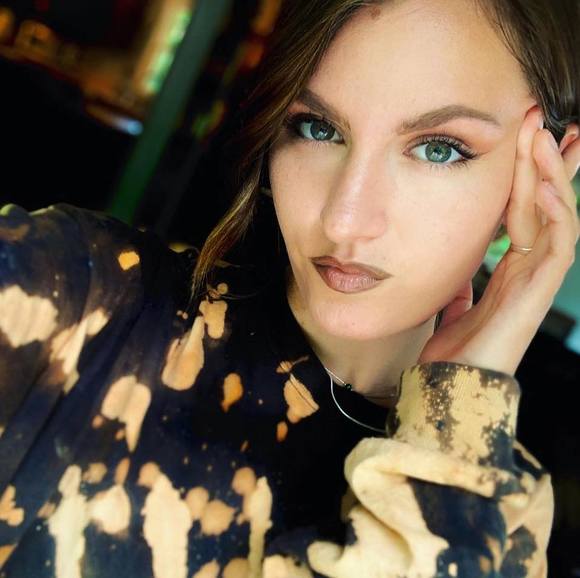 Profile Picture of Sarena Nastase (@aneras2501) on Poshmark