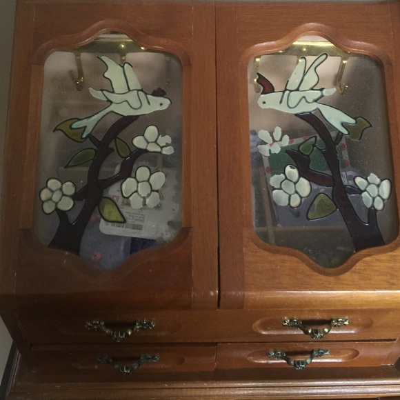 Profile Picture of Leila Ossio (@leilita55) on Poshmark