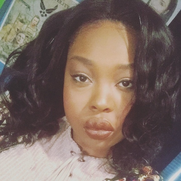 Profile Picture of Zelphair Grant (@zeegrant) on Poshmark