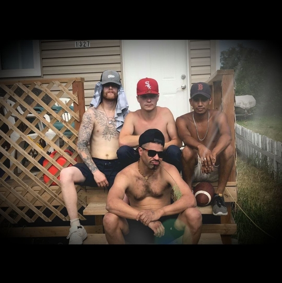 Profile Picture of Deuce Maroon (@rodh383) on Poshmark