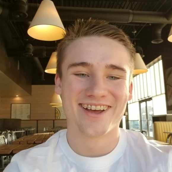 Profile Picture of Nate Smith (@snate1222) on Poshmark