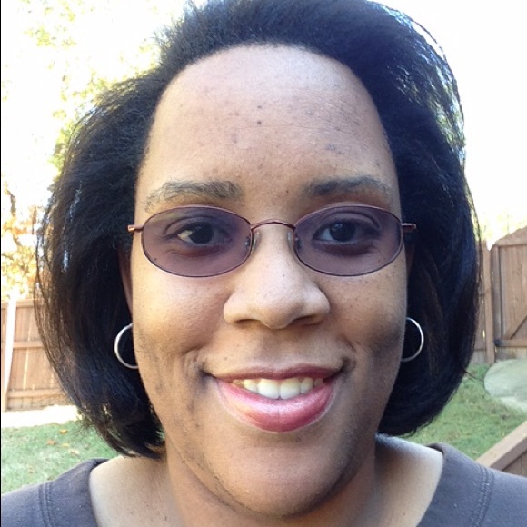 Profile Picture of Kim Jackson (@kimjeanjackson) on Poshmark