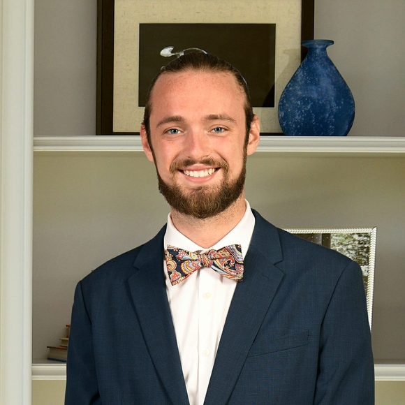 Profile Picture of Kyle Emmott (@kyleemmott) on Poshmark