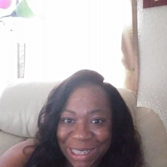 Profile Picture of Danshel Vallery (@danshelvallery) on Poshmark