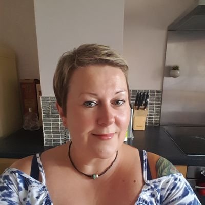 Profile Picture of Tracy Malcolm (@Schnaffs) on Twitter