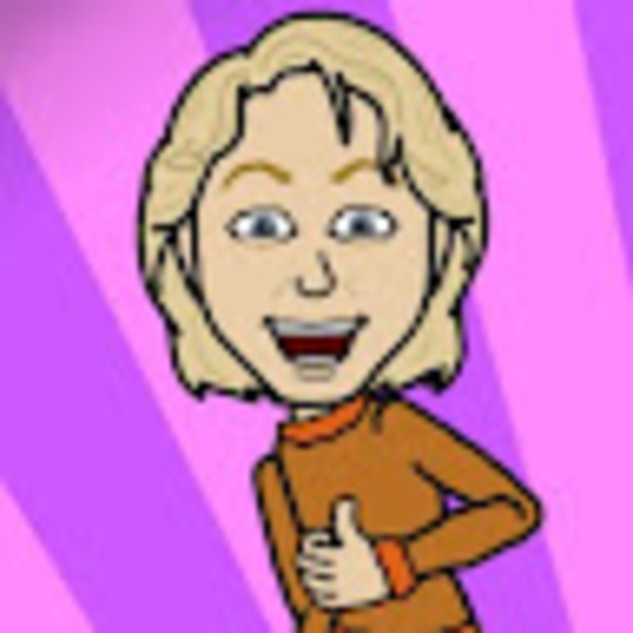 Profile Picture of Paula Weldon (@paula_weldon) on Poshmark