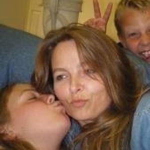 Profile Picture of Lorie Lewis (@loriez) on Myspace