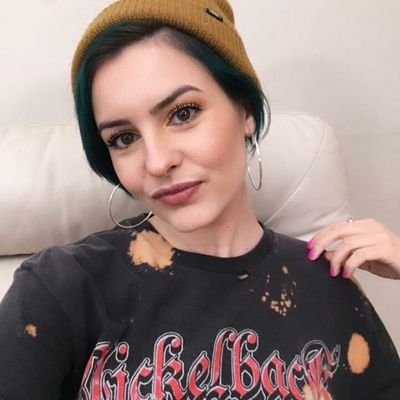 Profile Picture of Karol.♡ ALIVE TOUR (@cimohoodgz) on Twitter