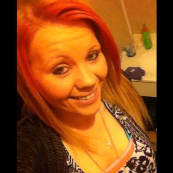 Profile Picture of Peyton Quillin (@p3yp3y62) on Poshmark