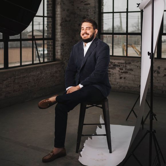 Profile Picture of Michael Alonso (@broskieuknow) on Poshmark