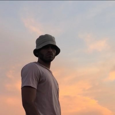 Profile Picture of Carli (@CarlVrt) on Twitter