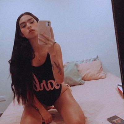 Profile Picture of roseathen (@roseathen) on Tiktok