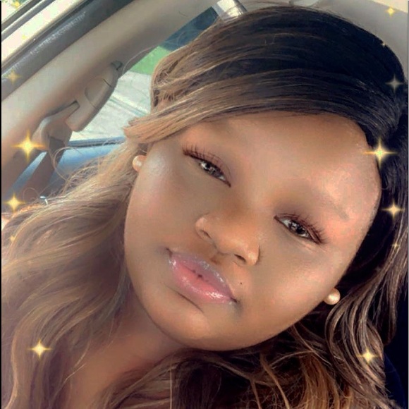 Profile Picture of Briante Durden (@briante18) on Poshmark