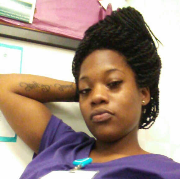 Profile Picture of Sabrina Carson (@baileydior) on Poshmark