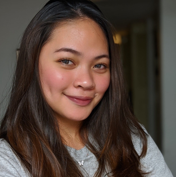 Profile Picture of Christine Bandelaria (@joybandelaria) on Poshmark