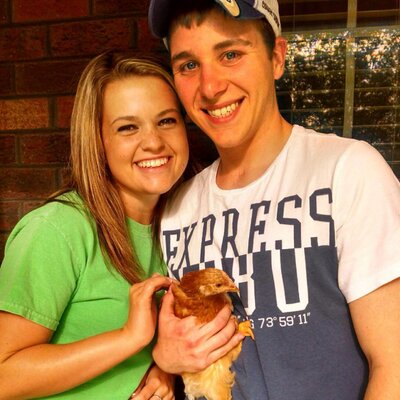 Profile Picture of Elizabeth Marlowe (@eamarlowe) on Twitter